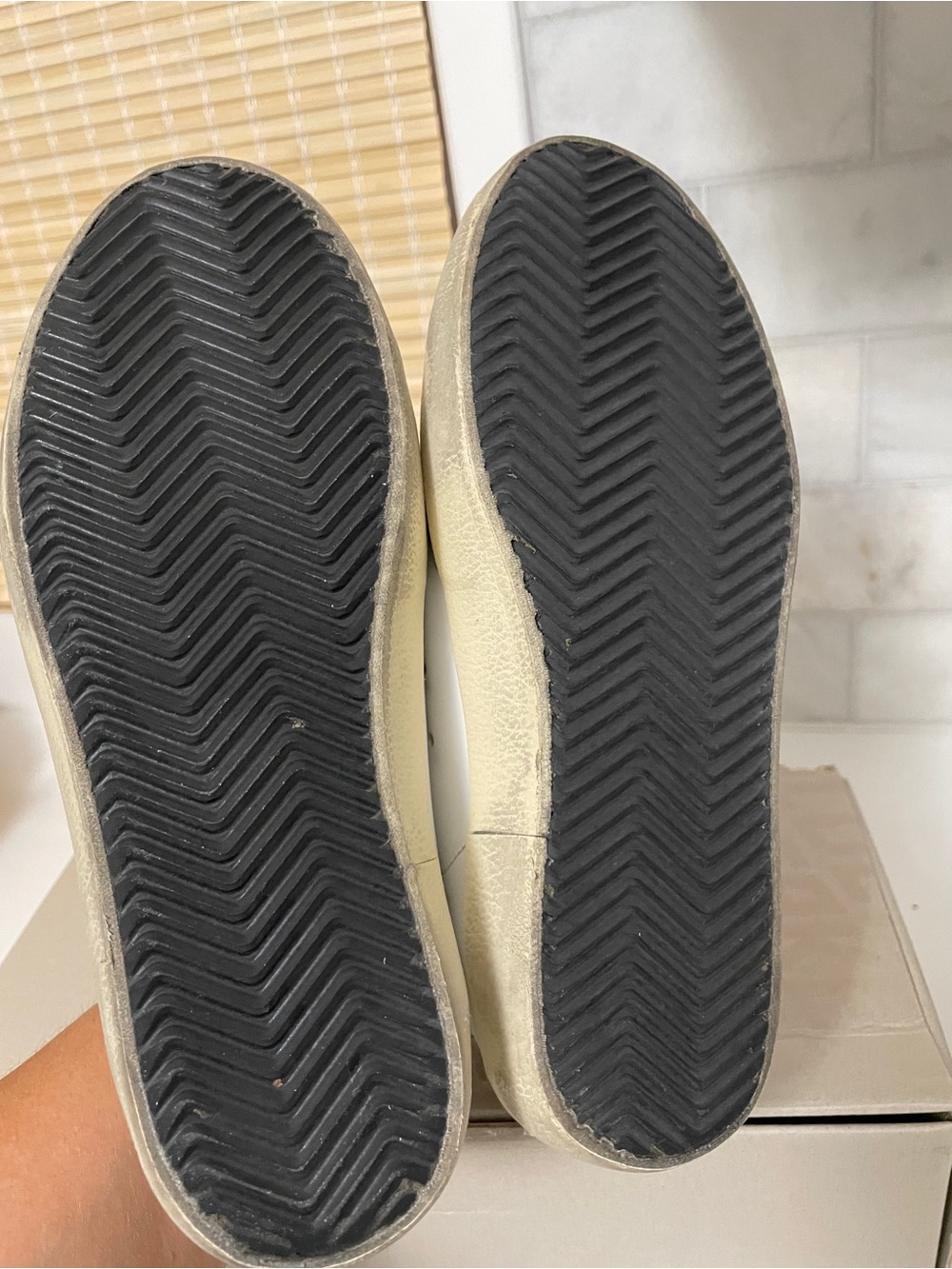 Golden Goose Superstar Sneakers - Picture 4 of 12